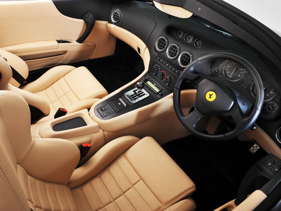 Интерьер Ferrari 550 GTZ Barchetta (124138) 2010 года  (фото 5 из 38)
